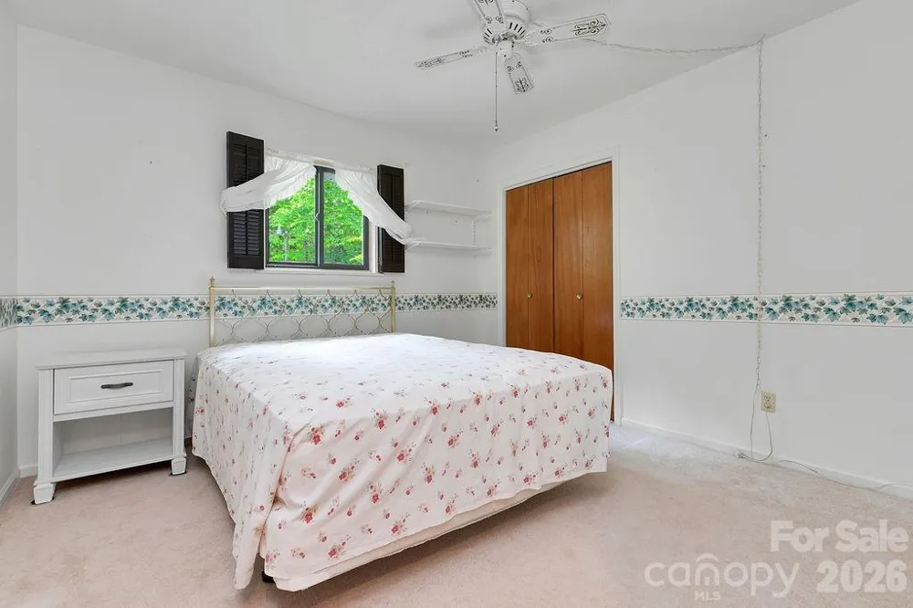 108 Easy Street Cedar Mountain, NC 28718
