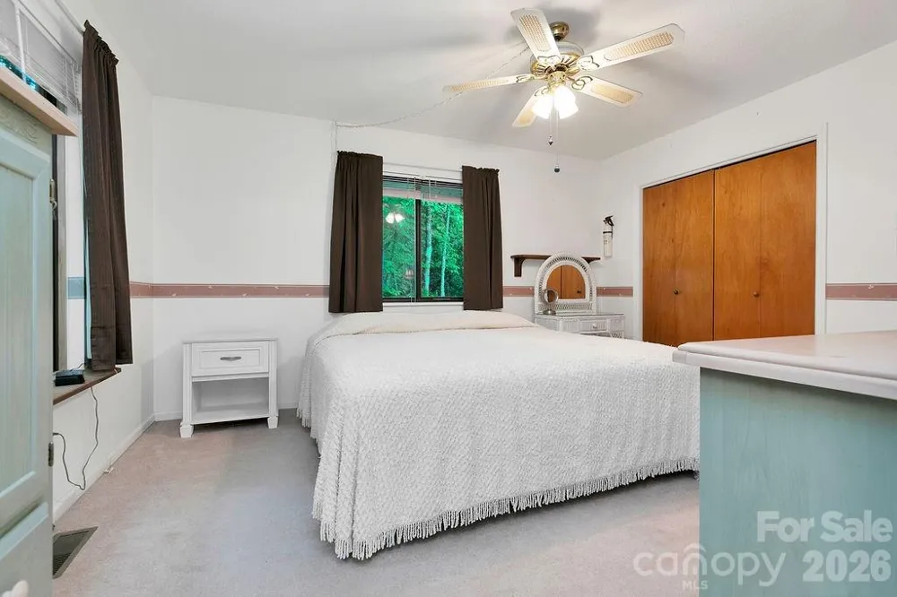 108 Easy Street Cedar Mountain, NC 28718