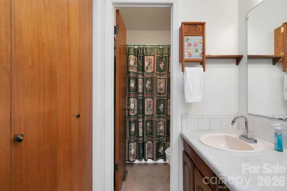 108 Easy Street Cedar Mountain, NC 28718