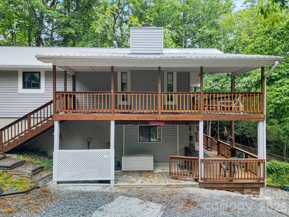 108 Easy Street Cedar Mountain, NC 28718