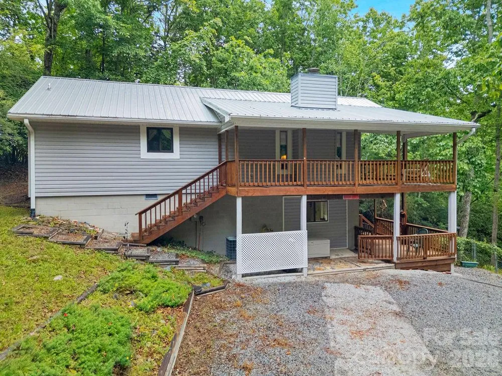 108 Easy Street Cedar Mountain, NC 28718