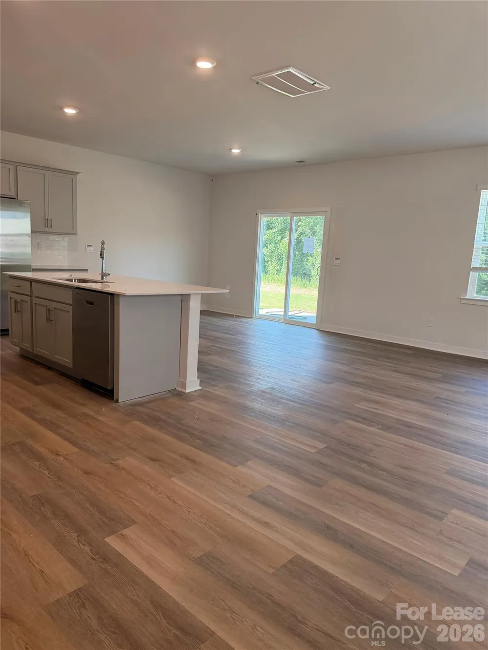 1423 Mammoth Road Hickory, NC 28692