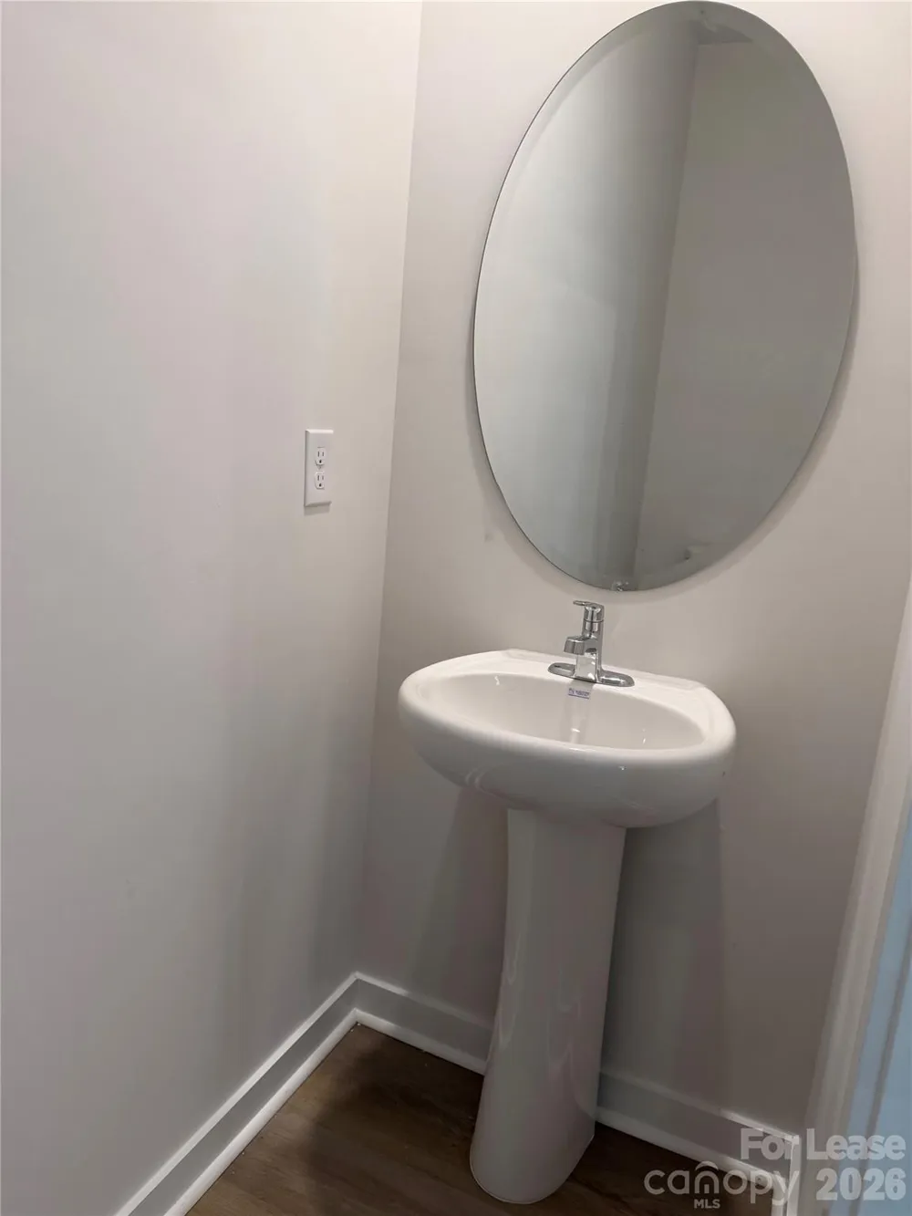 1423 Mammoth Road Hickory, NC 28692
