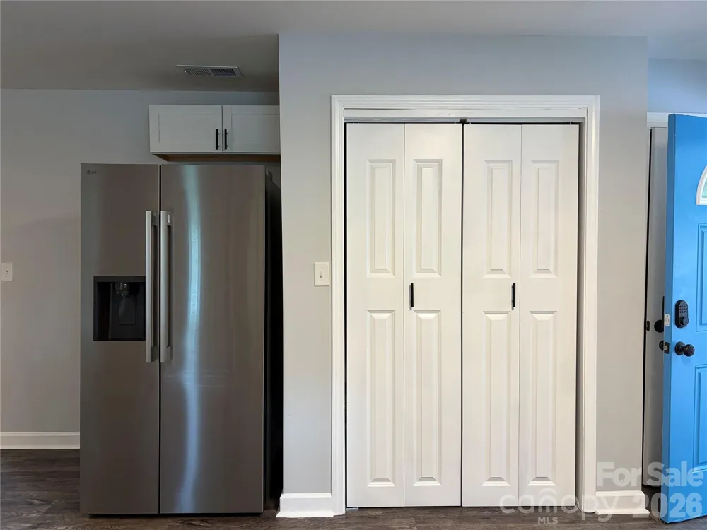 8761 Old Wire Road Laurel Hill, NC 28351