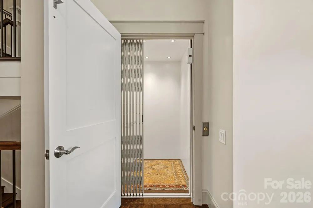 473 S Main Street Davidson, NC 28036