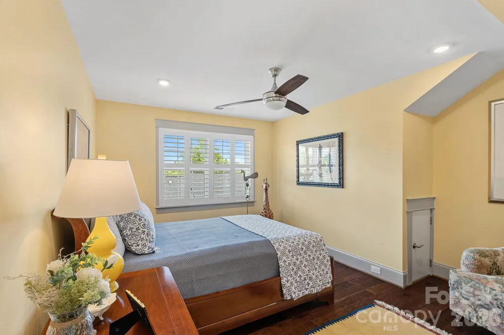 473 S Main Street Davidson, NC 28036