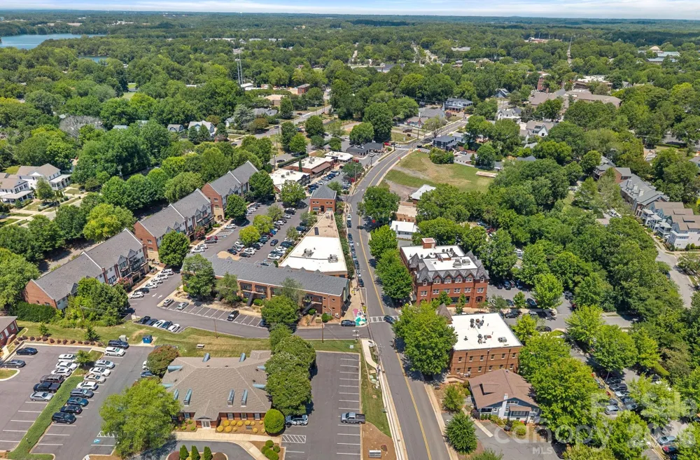 473 S Main Street Davidson, NC 28036