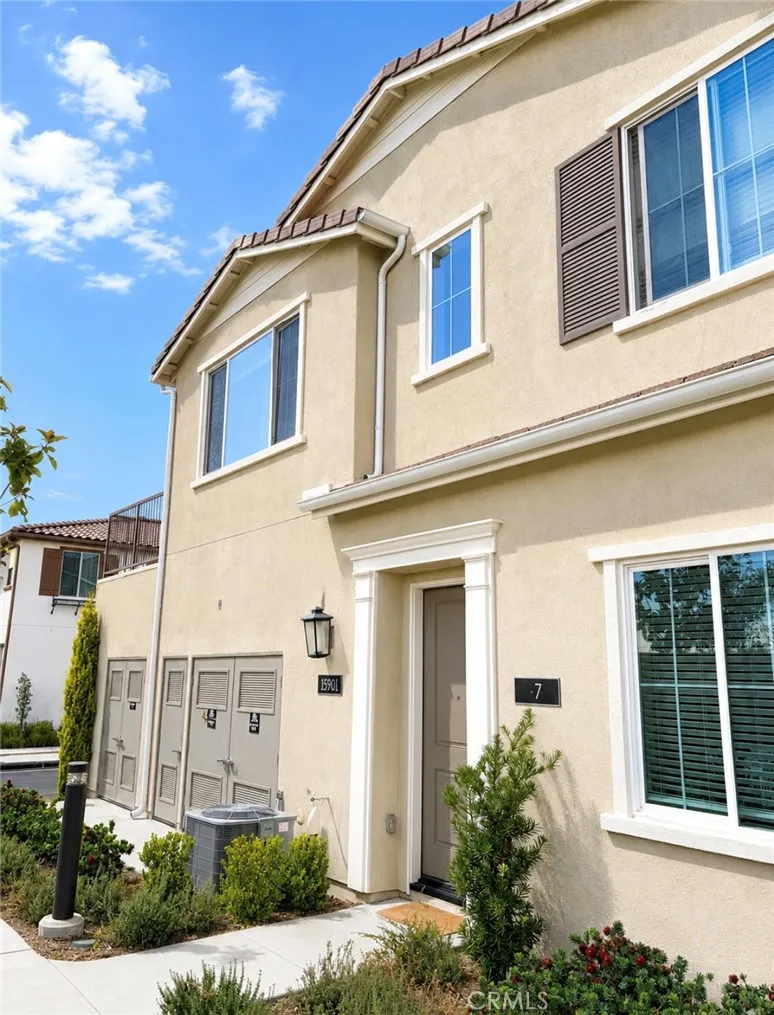 15901 Stresa Lane #7 Fontana, CA 92336