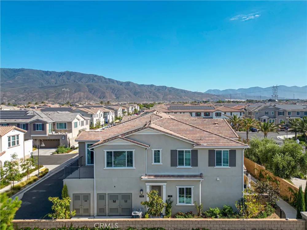 15901 Stresa Lane #7 Fontana, CA 92336