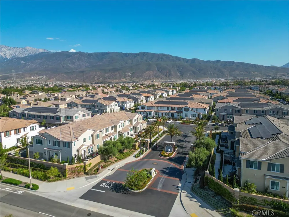 15901 Stresa Lane #7 Fontana, CA 92336