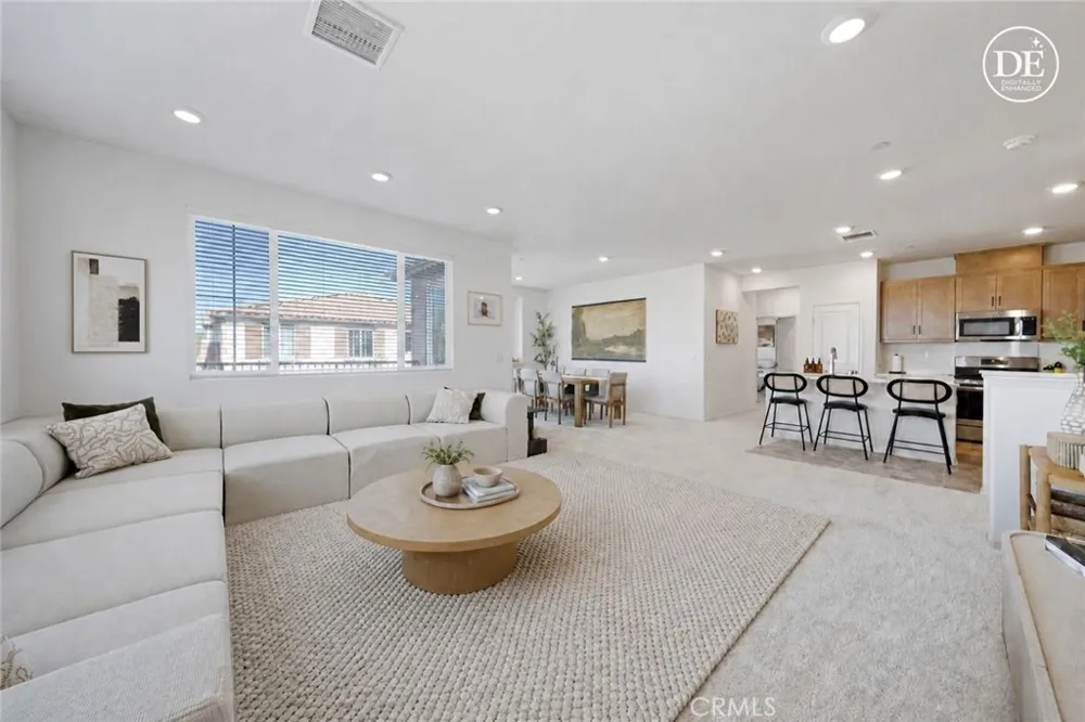 15901 Stresa Lane #7 Fontana, CA 92336