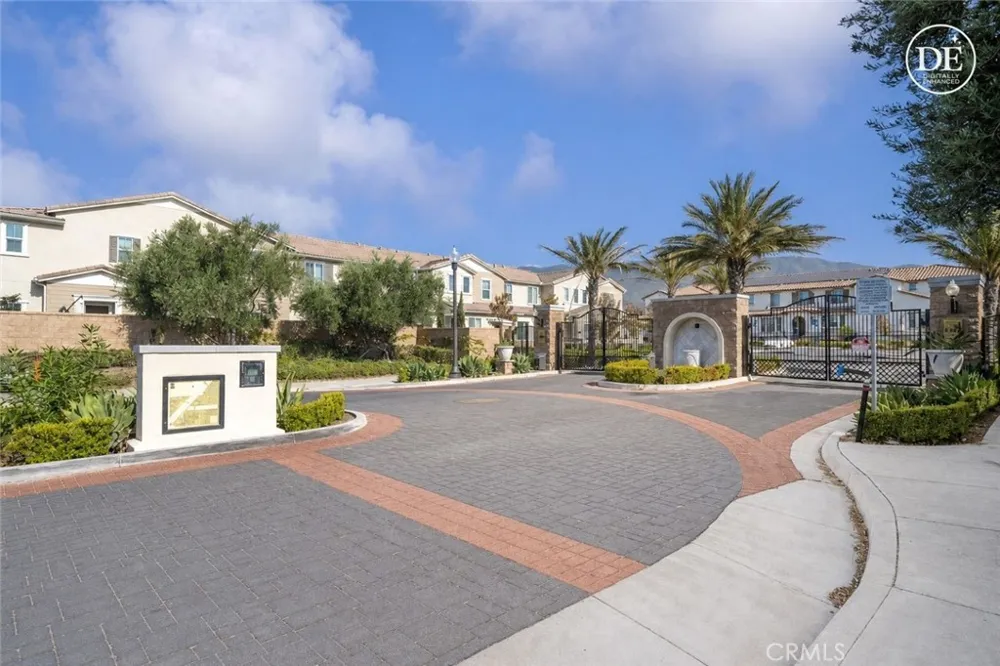 15901 Stresa Lane #7 Fontana, CA 92336