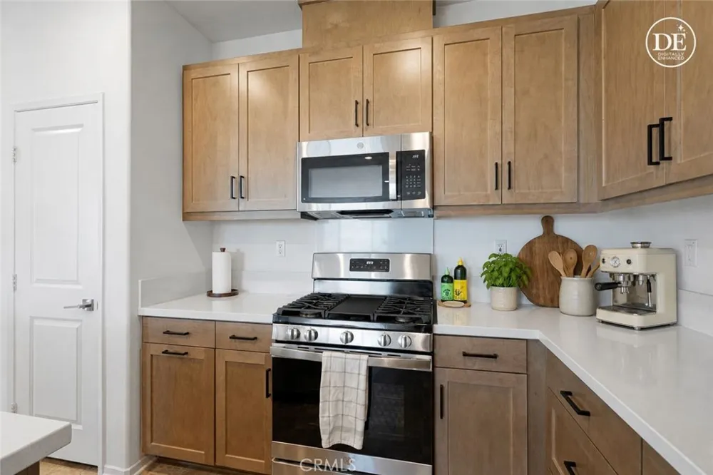 15901 Stresa Lane #7 Fontana, CA 92336