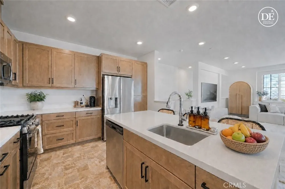 15901 Stresa Lane #7 Fontana, CA 92336