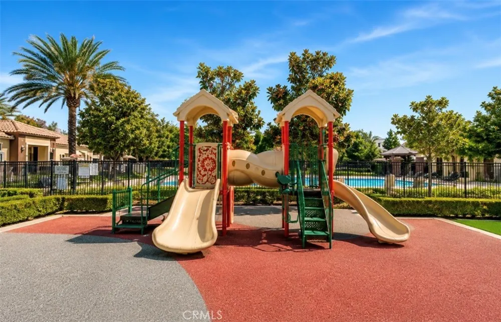 15901 Stresa Lane #7 Fontana, CA 92336