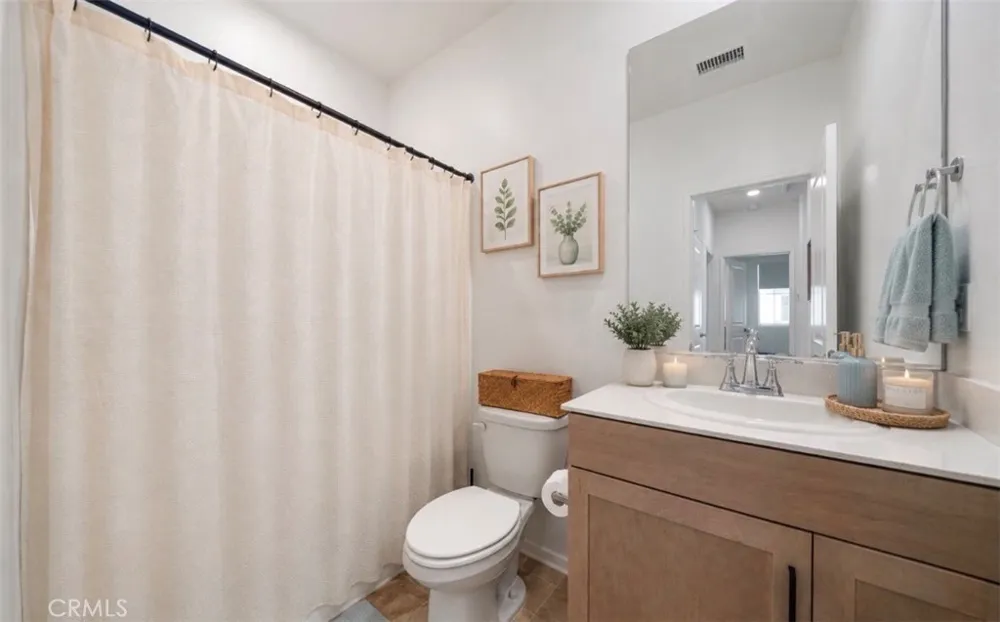 15901 Stresa Lane #7 Fontana, CA 92336