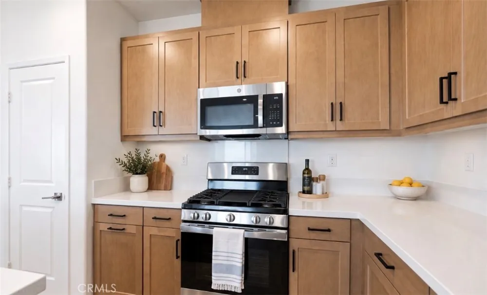 15901 Stresa Lane #7 Fontana, CA 92336