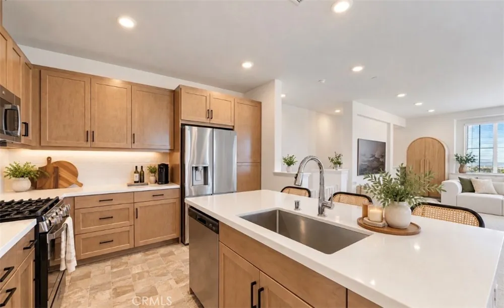 15901 Stresa Lane #7 Fontana, CA 92336