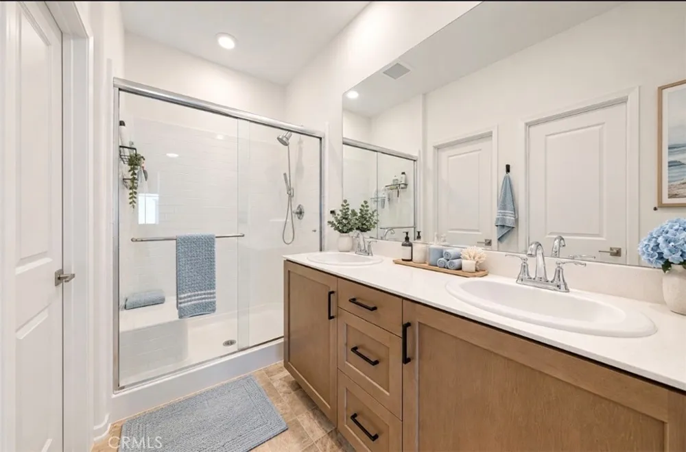 15901 Stresa Lane #7 Fontana, CA 92336