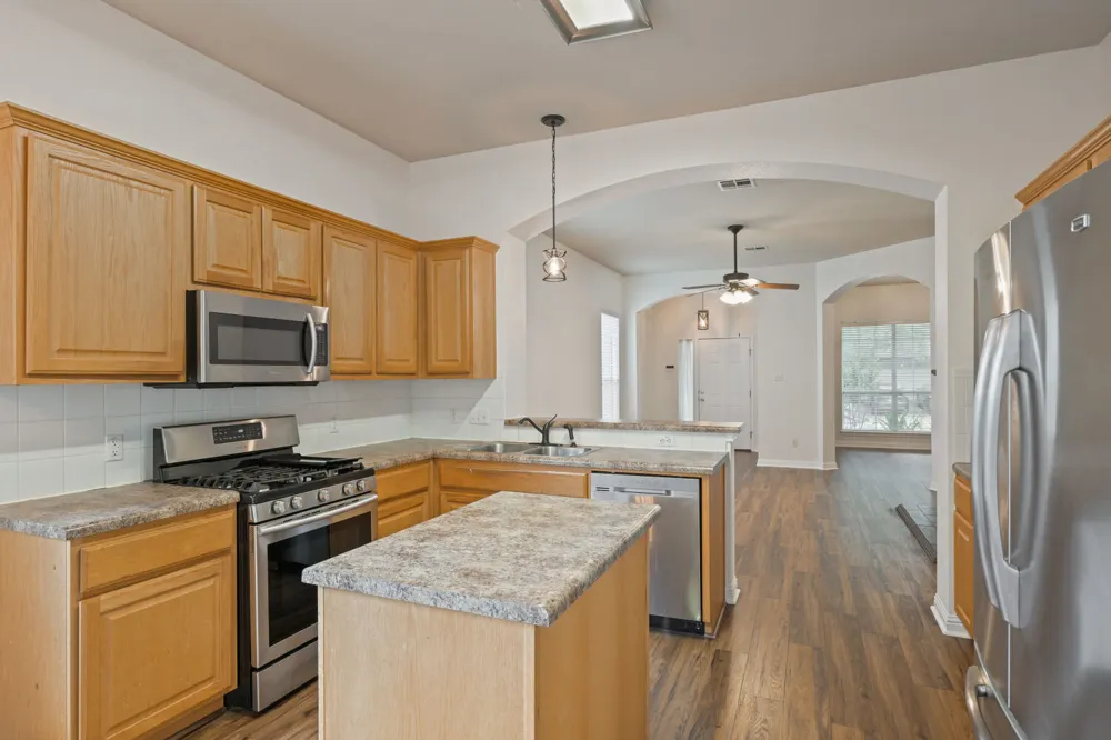 10013 Isle Royale Way Austin, TX 78747