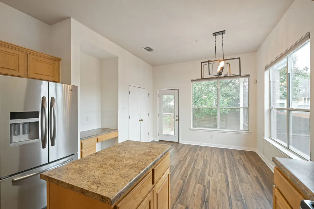 10013 Isle Royale Way Austin, TX 78747