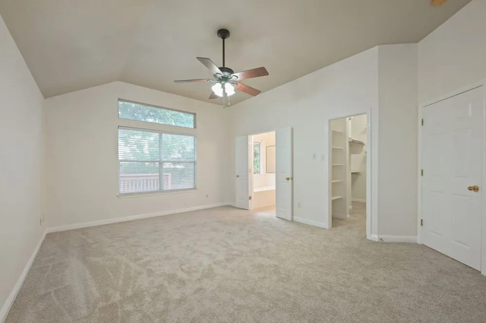 10013 Isle Royale Way Austin, TX 78747