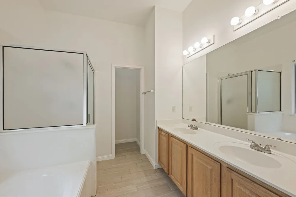 10013 Isle Royale Way Austin, TX 78747