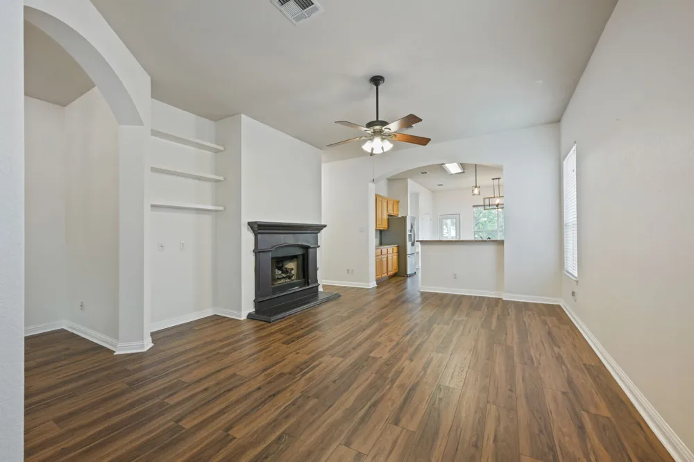 10013 Isle Royale Way Austin, TX 78747