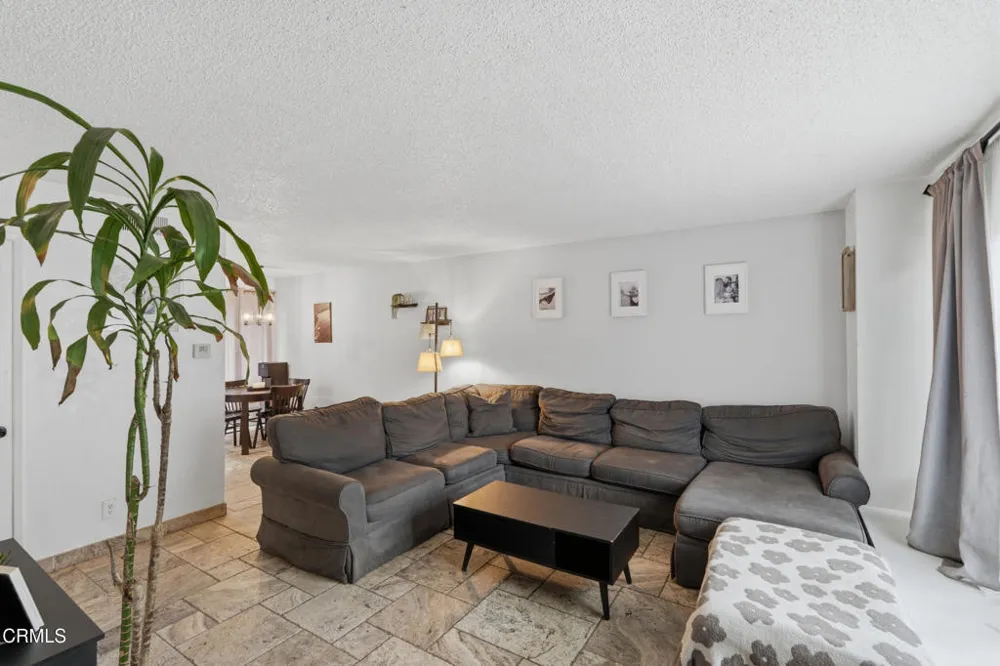 1209 Nilgai Place Ventura, CA 93003