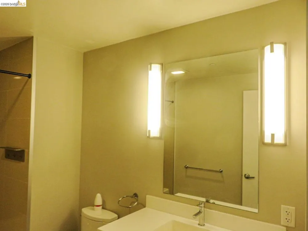 10 Innes Ct #307 San Francisco, CA 94124