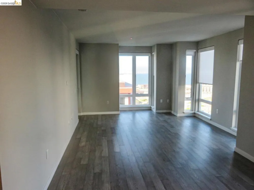 10 Innes Ct #307 San Francisco, CA 94124