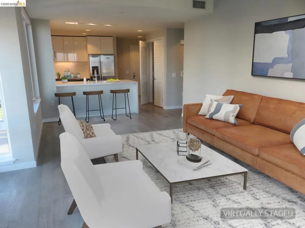 10 Innes Ct #307 San Francisco, CA 94124