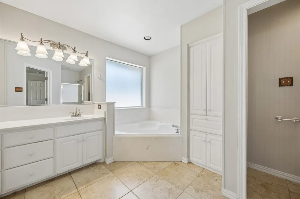 216 Point Circle Pilot Point, TX 76258
