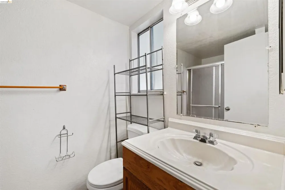 1151 Chadwick Cir Bay Point, CA 94565