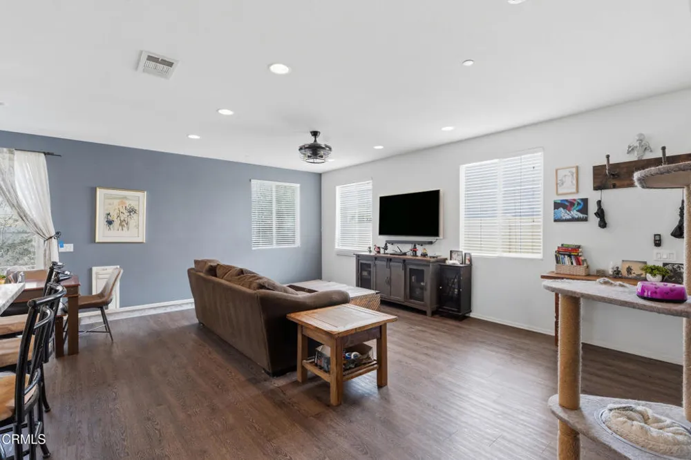 155 Rosewood Street Fillmore, CA 93015