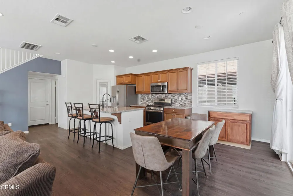 155 Rosewood Street Fillmore, CA 93015