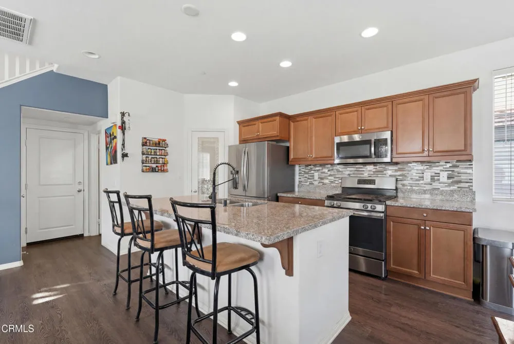 155 Rosewood Street Fillmore, CA 93015