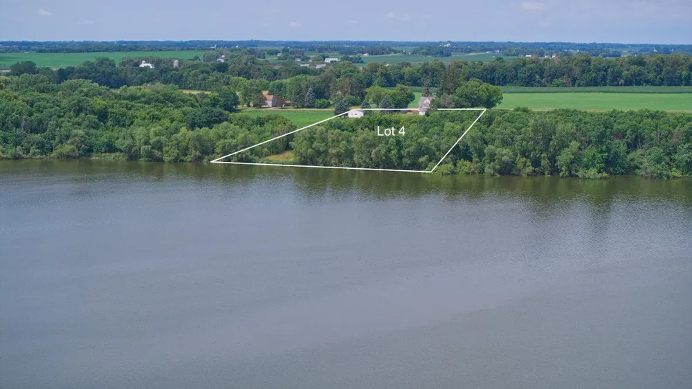 8412 Ingram Avenue SW Howard Lake, MN 55349