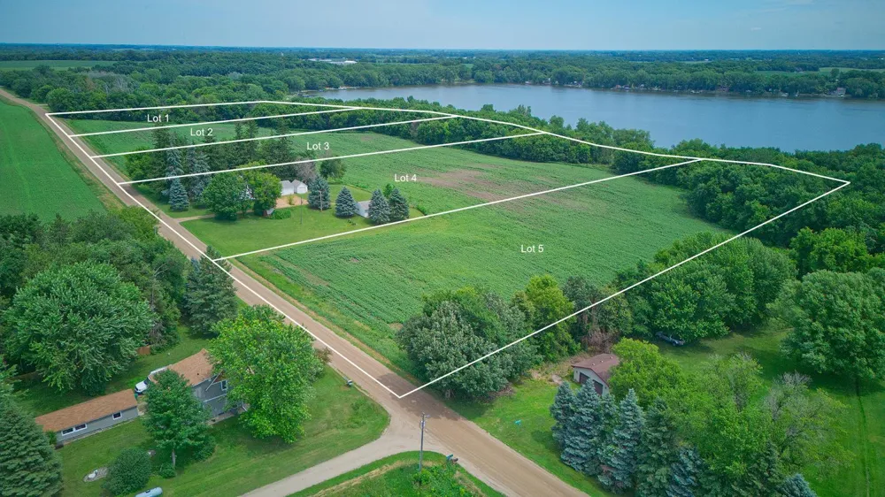 8412 Ingram Avenue SW Howard Lake, MN 55349