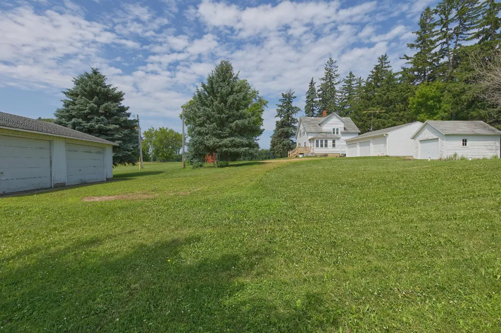 8412 Ingram Avenue SW Howard Lake, MN 55349