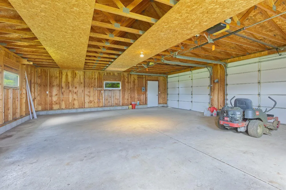 8412 Ingram Avenue SW Howard Lake, MN 55349