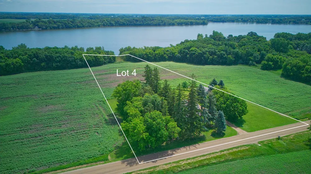 8412 Ingram Avenue SW Howard Lake, MN 55349