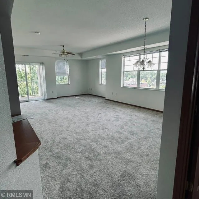 8341 Lyndale Avenue S #424 Bloomington, MN 55420