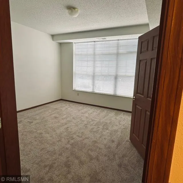8341 Lyndale Avenue S #424 Bloomington, MN 55420