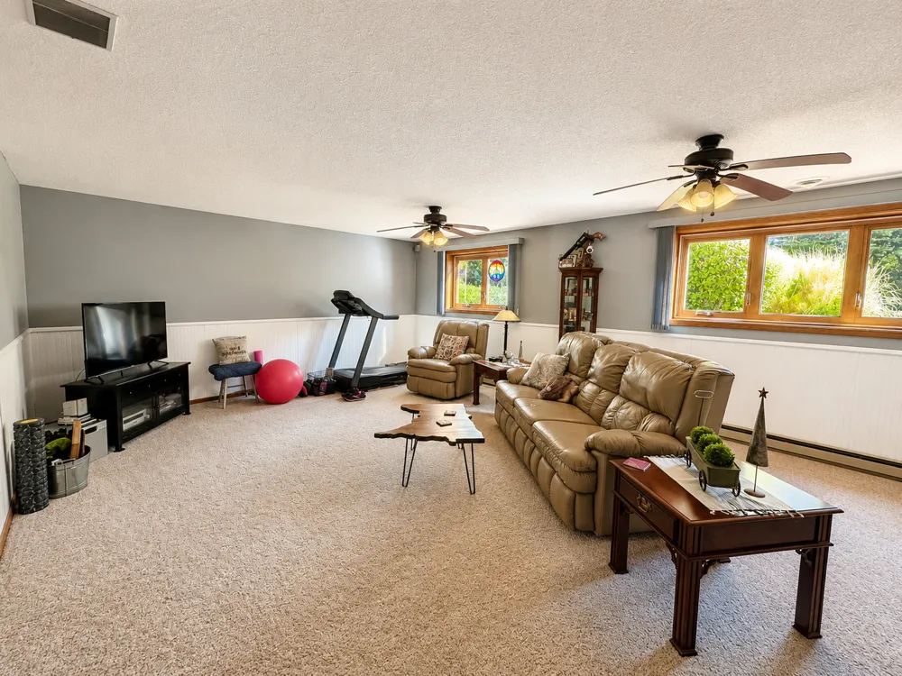 8331 Red Pine Circle Baxter, MN 56425