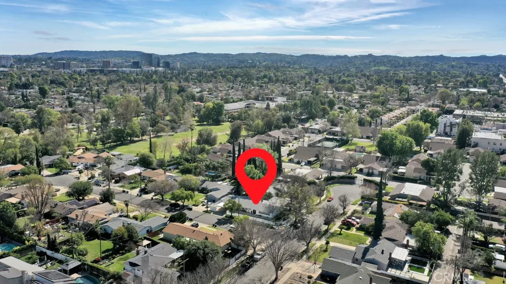 22736 Schoolcraft West Hills, CA 91307