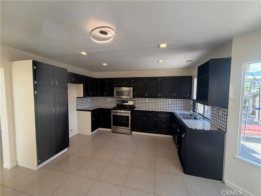507 Coudures Way Perris, CA 92571