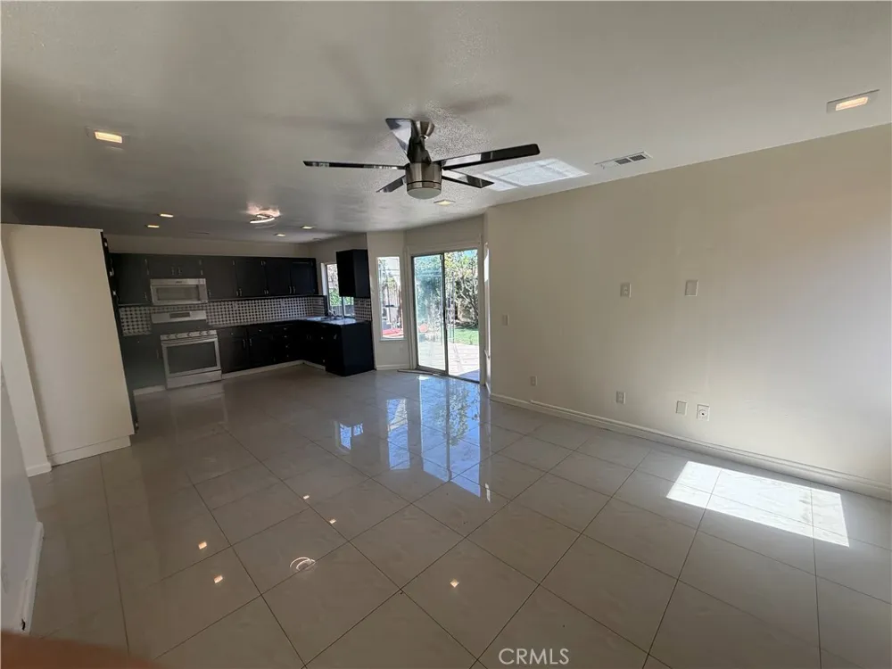 507 Coudures Way Perris, CA 92571