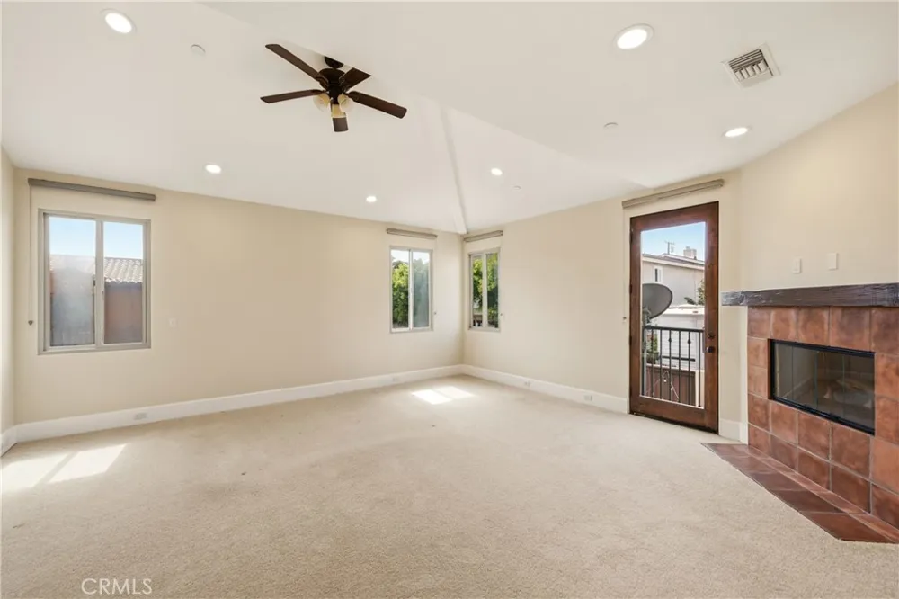 1918 Harriman Lane Redondo Beach, CA 90278