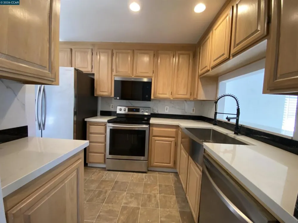 209 Hidden Creek Ct Martinez, CA 94553